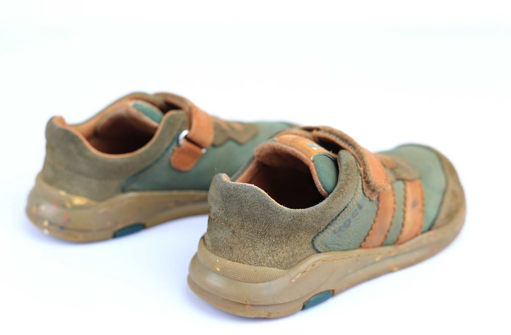 Детски кожени боси обучки, изключително удобни  на марката Koel.