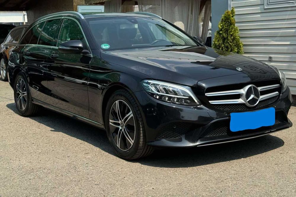 Mercedes C-class C200 2019г facelift 9G-Tronic реални км обслужен