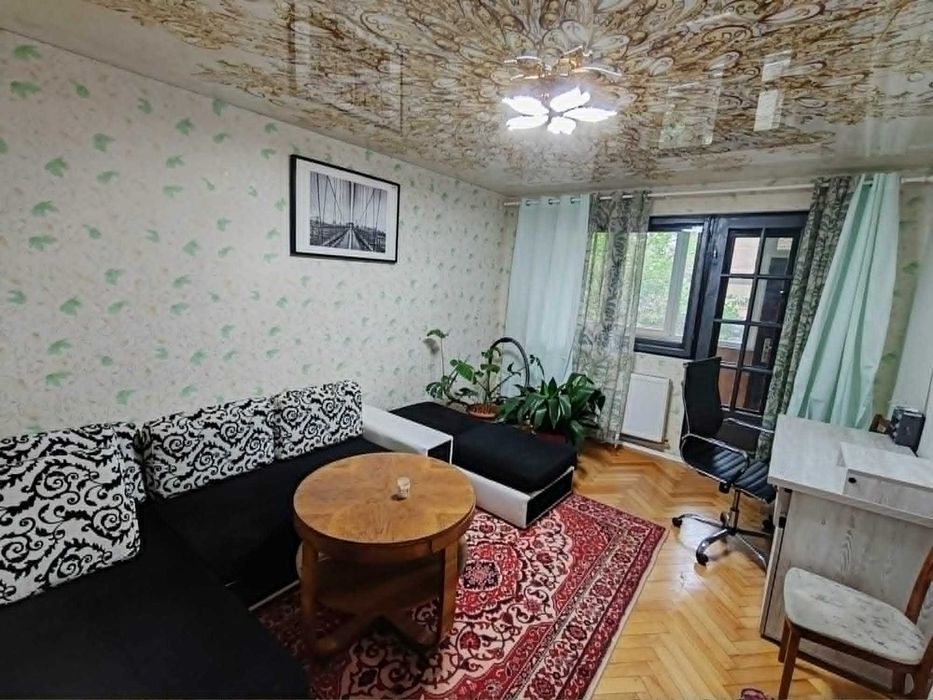 Apartament cu finisaje de lux de inchiriat