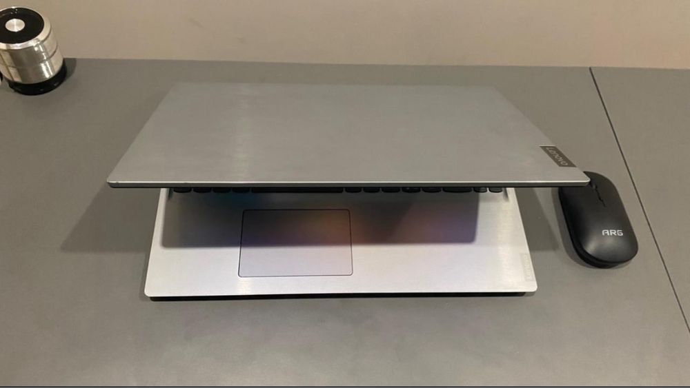 Ноутбук Lenovo..