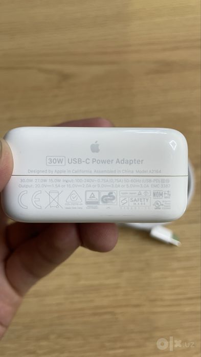 Macbook Zaryadchik sotiladi orginal