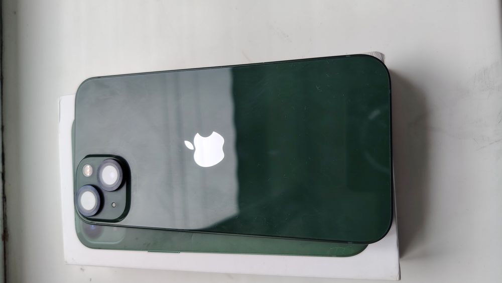 IPhone 13 128gb в хорошем состояний
