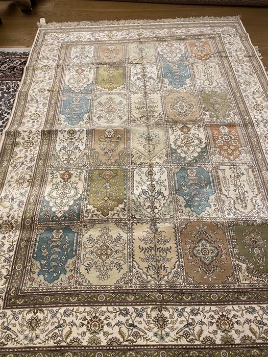 Ковёр ручной работы