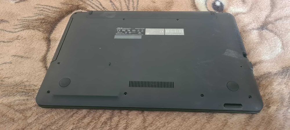 Dezmembrez laptop Asus A541U,placa de baza defecta