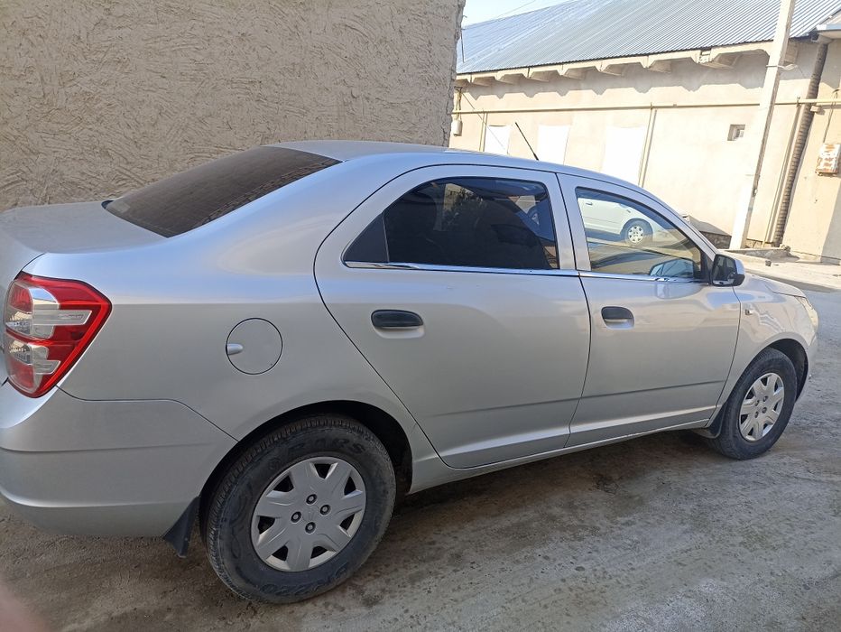 Машина Соболт чевралет