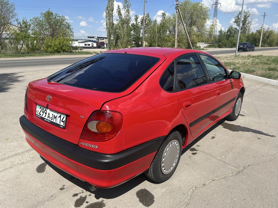 Продам тойота авенсис
