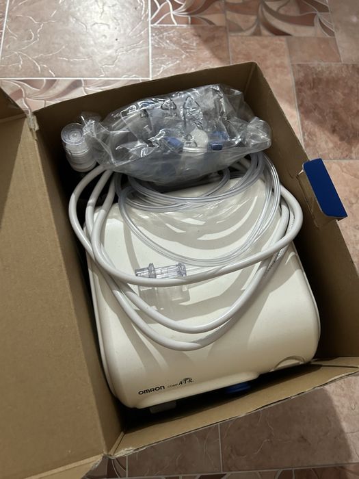 Компрессорный небулайзер Omron NE-C28P nebulizer