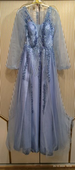 Вечернее платье, благородное