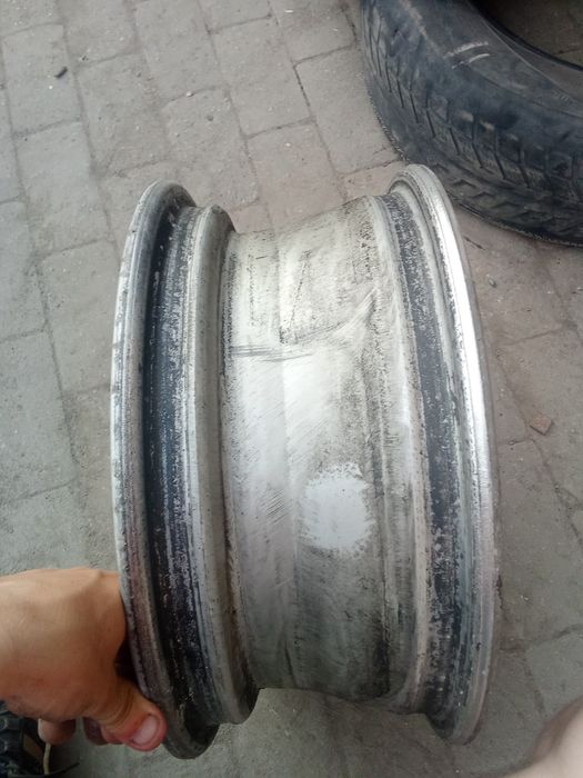 Продам диски на 15