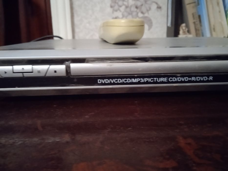 продается проигрыватель Dvd,Cd