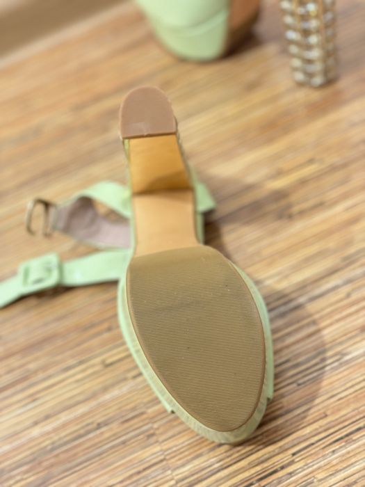 Продам Новые туфли