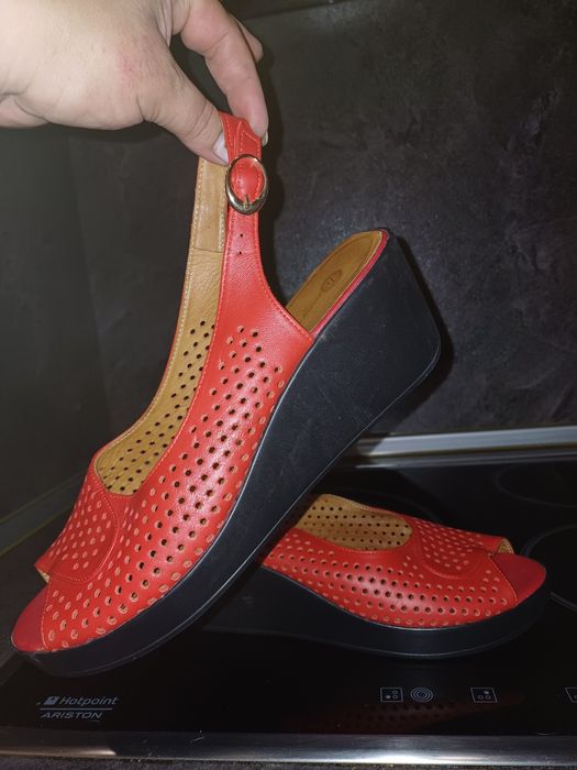 Сандали ест.кожа 42 номер