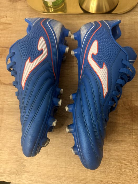 Ghete de fotbal Joma Aguila