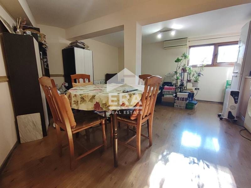 Продава се Двустаен апартамент в Варна, Левски - 66 кв.м за 1031 €/кв.м - Снимка #2