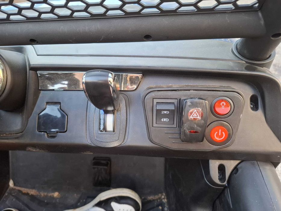Mașinuță electrică Mercedes Unimog 4x4, 12V – semnalizare și stopuri LED reale, Galați