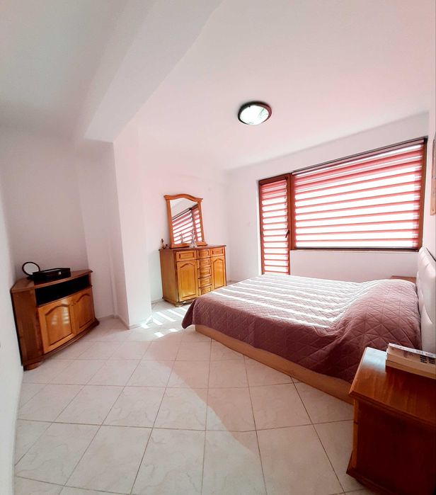 Продава се Многостаен апартамент в Търговище, Център - 300 кв.м за 667 €/кв.м - Снимка #7