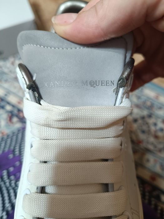 Продам фирменные кросовки