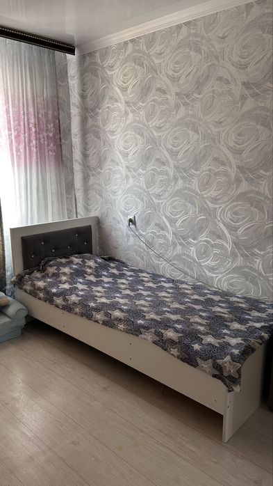 Продается кровать 1 шт 32000 (есть 2 шт)