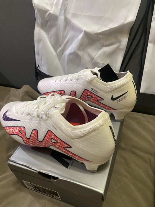 Футбольные бутсы Nike Air Zoom