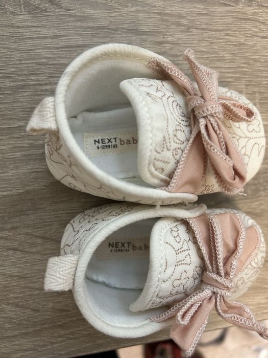 Botosei papucei bebe 6-12 luni Next