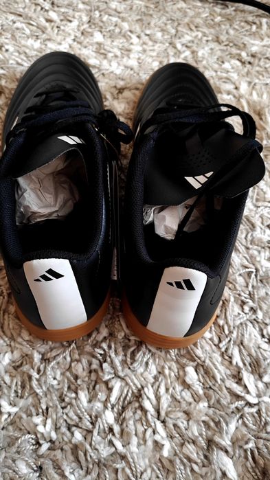 !!Нови!! Маратонки Adidas