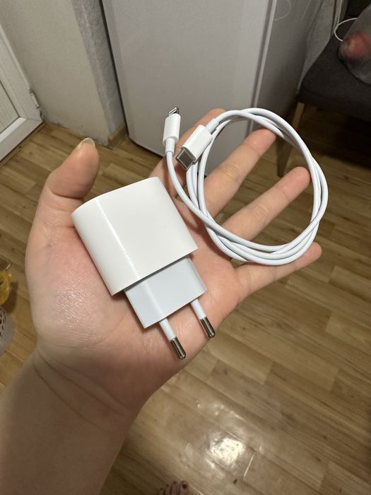 Зарядка оригинальная на айфон