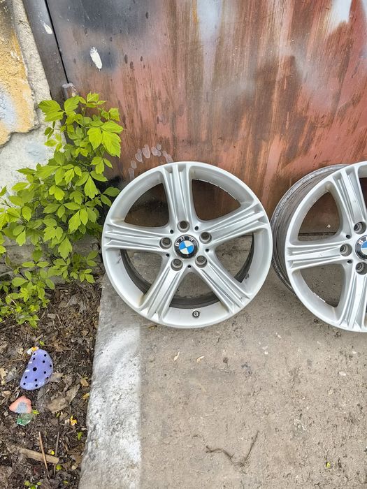 Продавам ляти джанти за BMW X3 X1 17цола.Цена 400евро.
