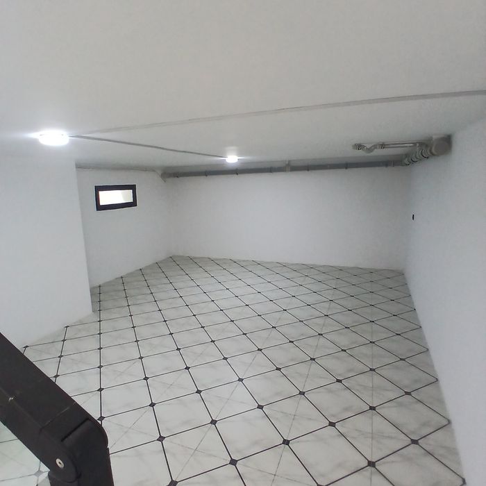 За Мустангом 5 комн 1,5 сотки