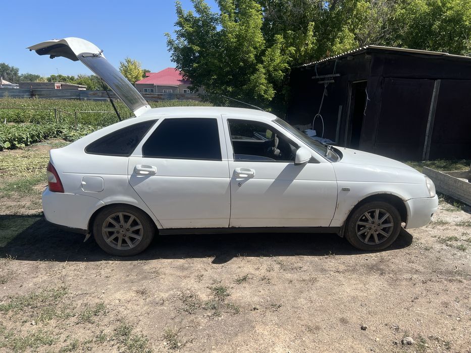 Продам Лада приора 2012 года ..