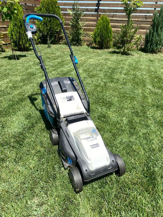 Mașina de tuns iarba