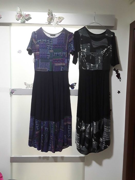 Geacă damă bleumarin 42  ,pardesie  rochițe bumbac  marimea M ,sacou Stradivarius  blugi Prada  ,fusta blugi  Only ,pantalon Bej  , toate 250  lei