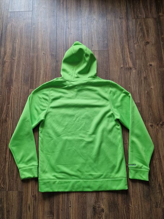 Страхотен мъжки суитчър UNDER ARMOUR размер M , без забележки