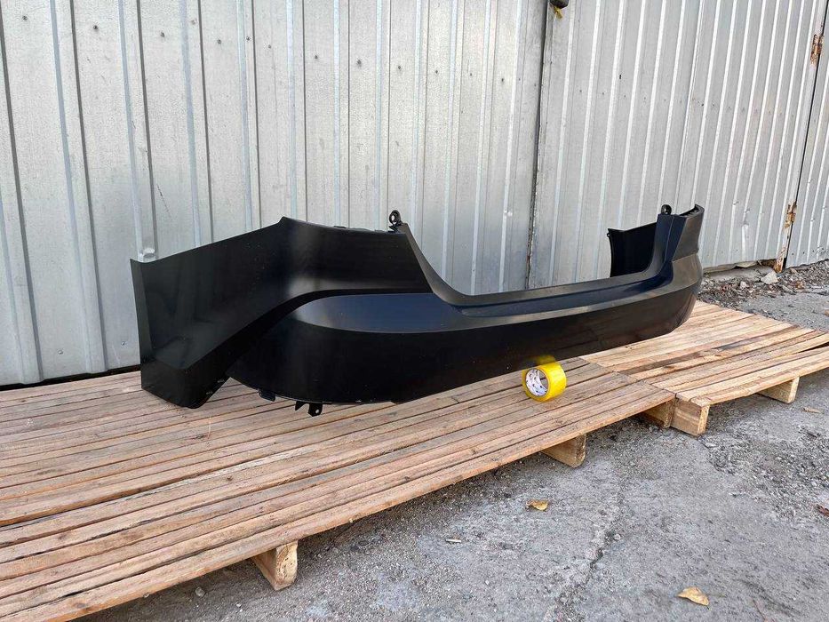 Бампер задний камри 80 оригинал