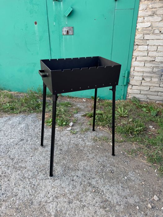 Мангал с ножками