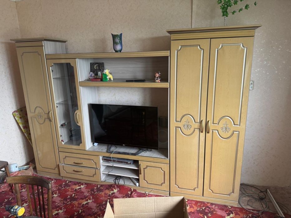 Срочно продам стенку