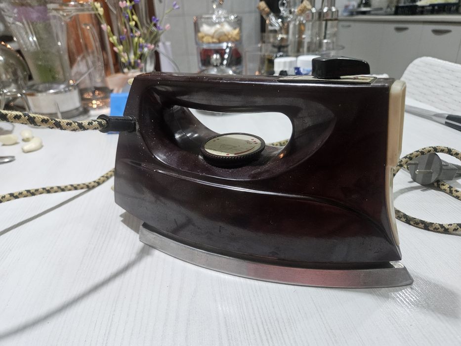 Утюг продам не дорого