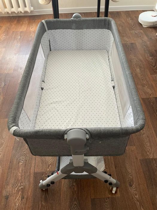 Детская кровать для новорожденных