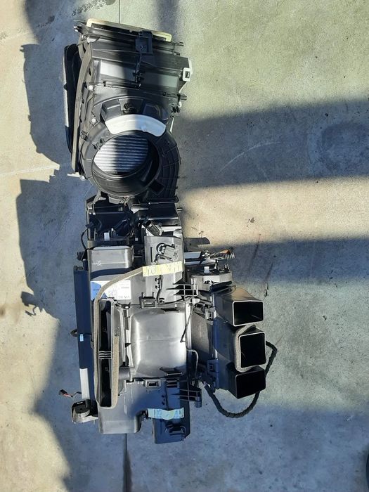 tulumba aer bord 2.0 tdi deu audi a4 b9 8w  8w1820005al