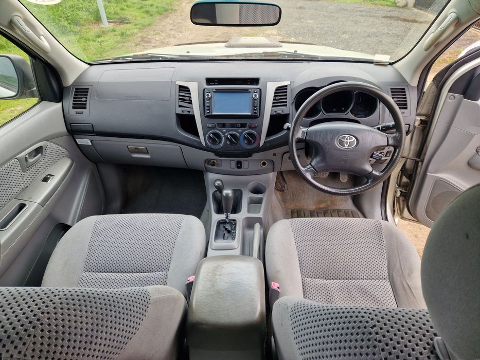 Dezmembrez Toyota Hilux 3.0 173 cp Automata 2006-2012 1KD-FTV