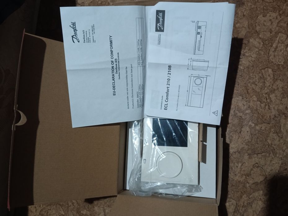 Danfoss087H3020 ECL210 контроллер-регулятор