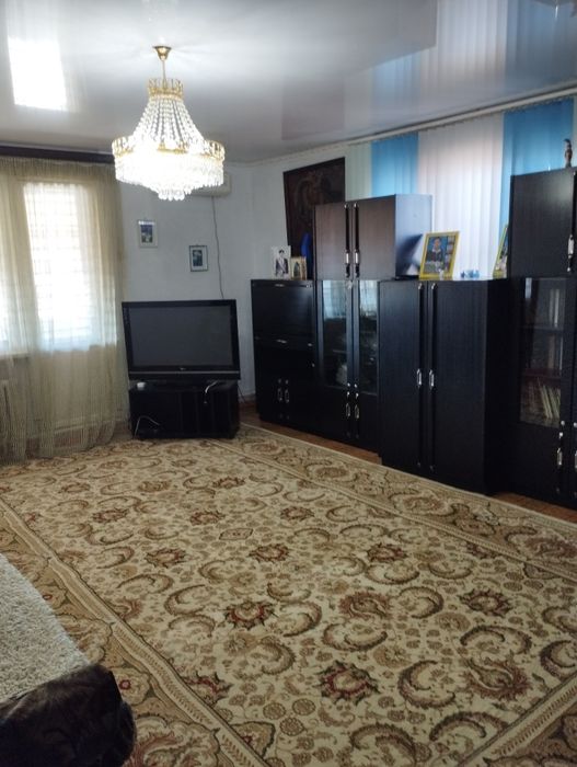 Продам 2ух  этажный дом