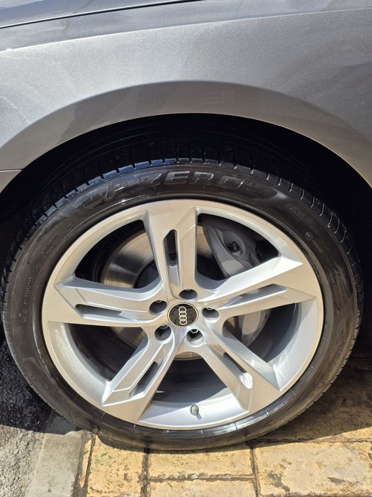 Vând roți 20 inch cu cauciucuri 265/40/R20 sau schimb cu jante 19 inci