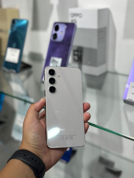 Samsung S24 телефон самсунг