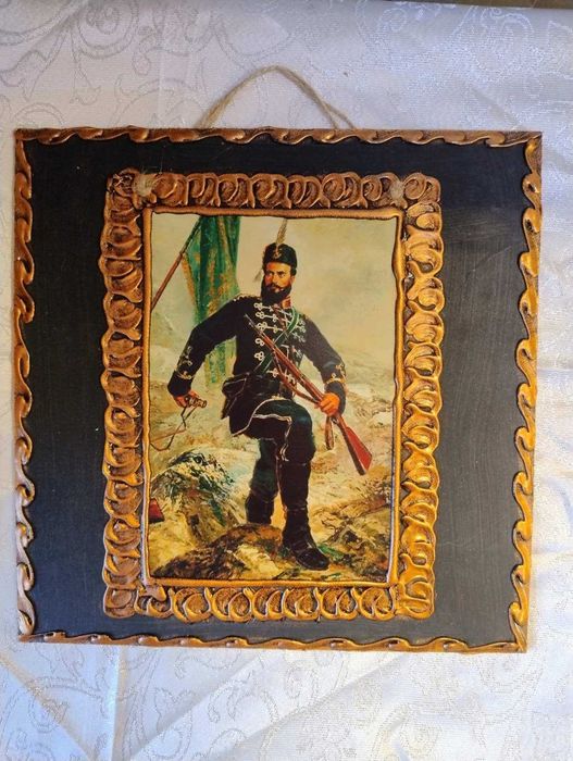 Картини размер 25/25 см на дървена основа.