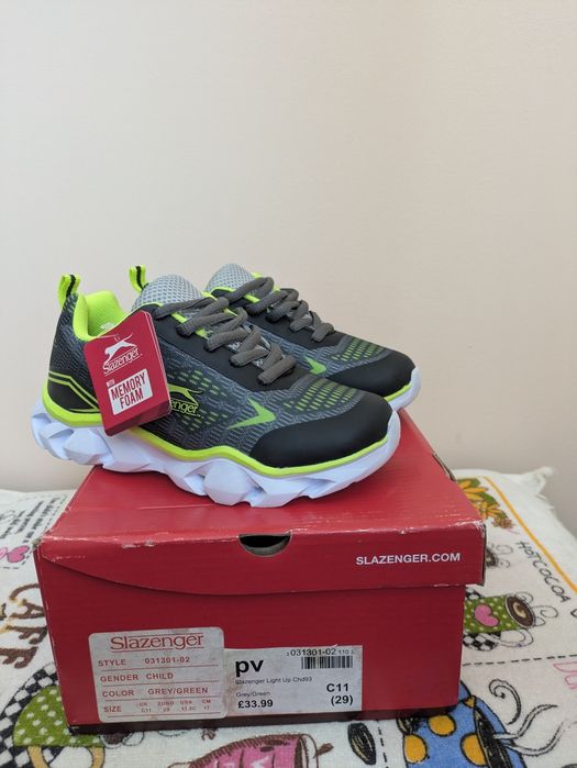 Slazenger светещи  маратонки за момче ,  29 номер