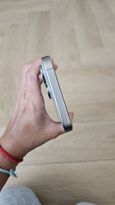 Продам Iphone 15 Pro Max 256 Гб