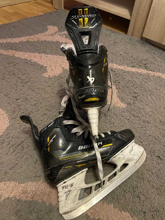 echipament sportiv/sporturi pe gheata/patine profesioniste hochei