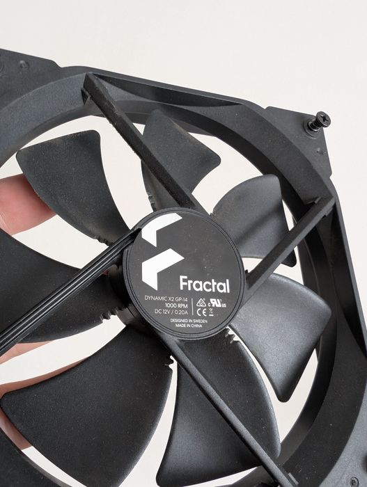 Корпусные вентиляторы (3шт) fractal design 140mm