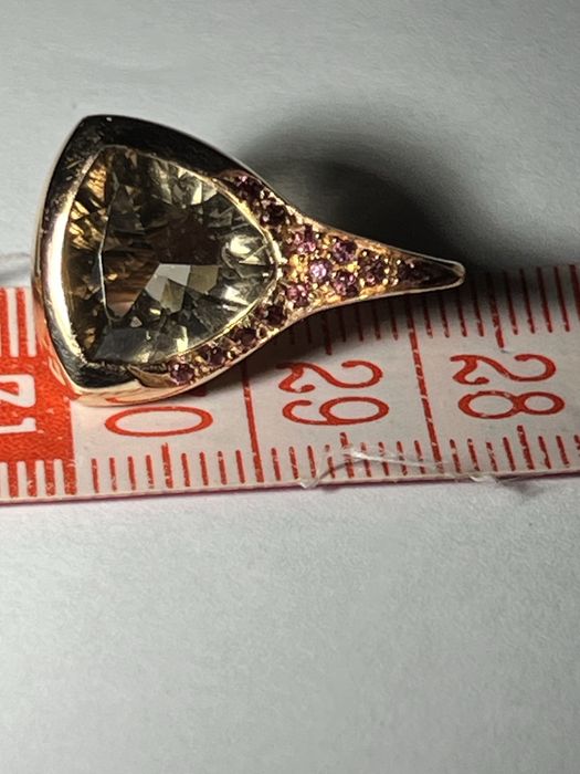 Cercei aur 18 k cu topaz fumuriu si granate rosii