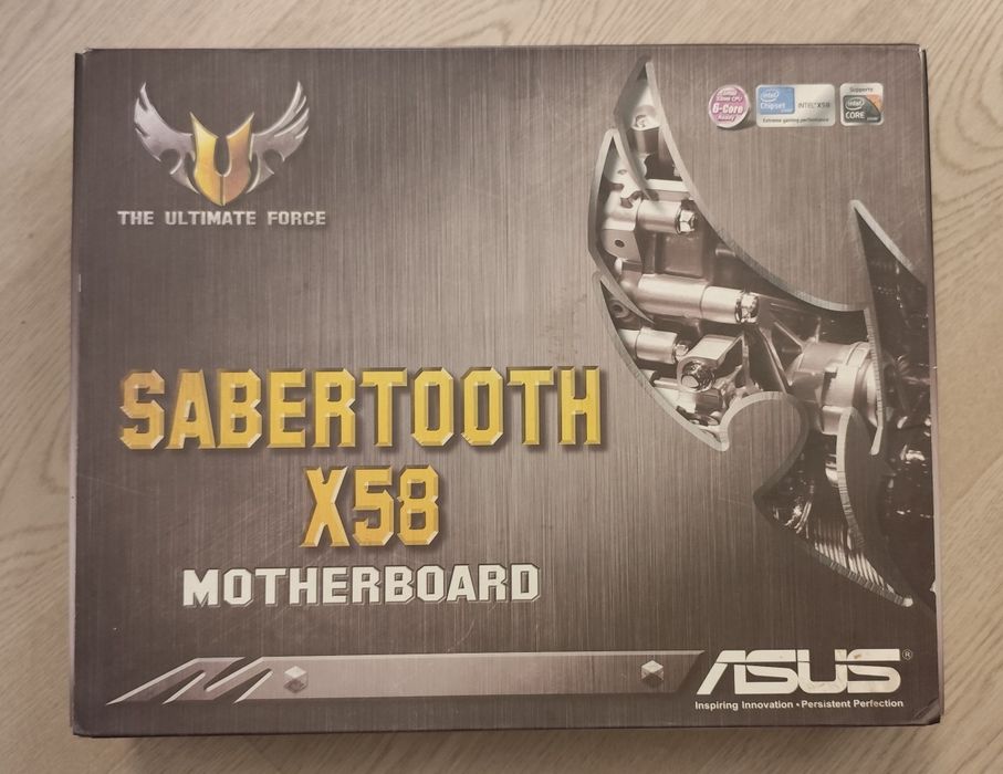 Kit placa de baza ASUS sabertooth x58 + CPU Intel Xeon X5675